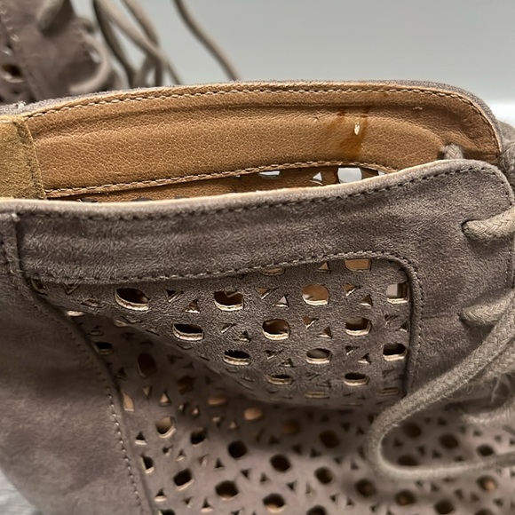 Qupid Faux Suede Lace Up Peep Toe Ankle Bootie Laser Cut 3 inch Block Heel Taupe - Picture 12 of 17